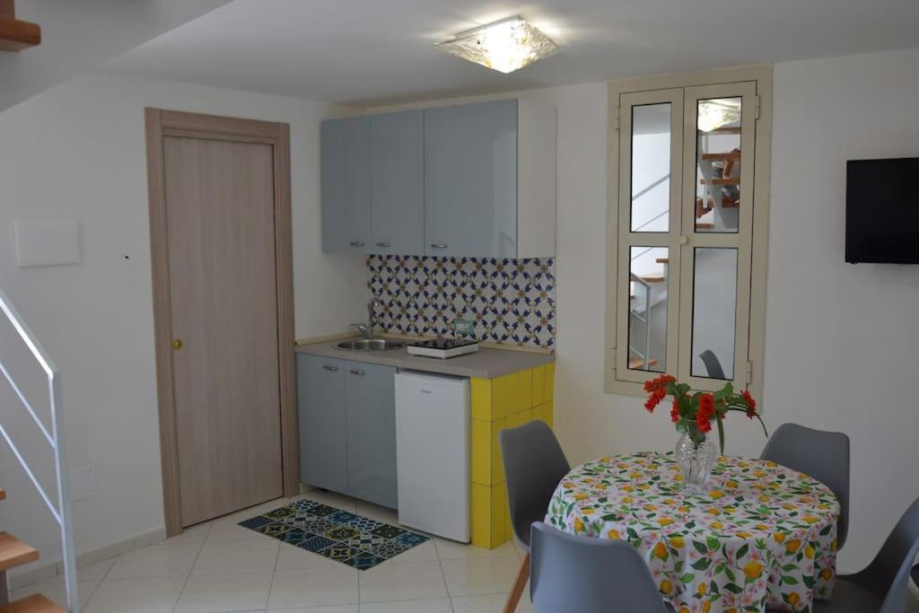Casa Sorrentina Holiday Vico Equense Bagian luar foto